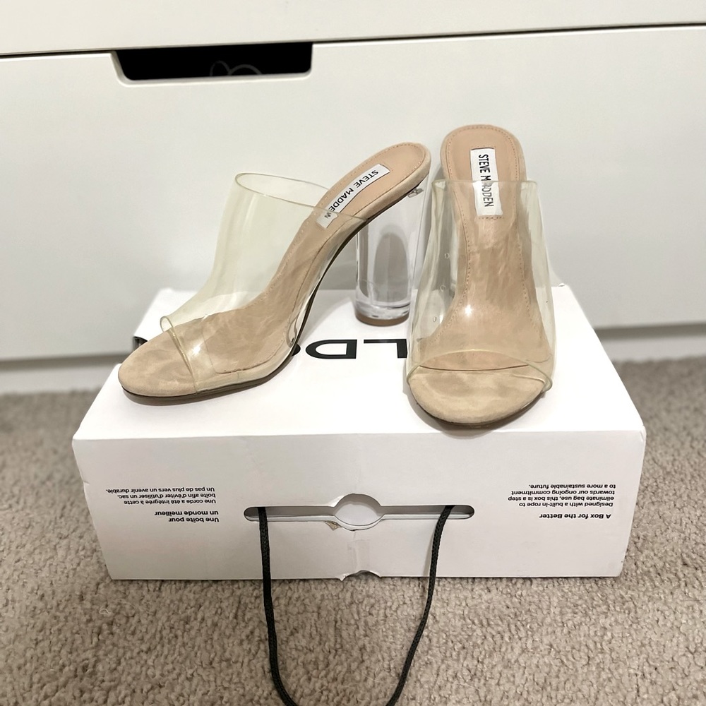 STEVE MADDEN - CLASSIFY CLEAR HEELS (SIZE 7) *worn twice and in great condition*